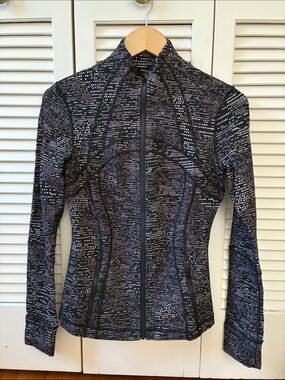 lululemon athletica Black and White Zip Jacket 6